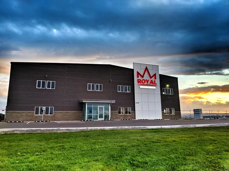 The Royal Roofing building on East Superior Street in Pasco at sunset